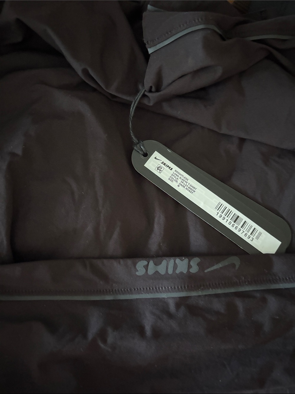NikeSKMS NWT Weightless Long Sleeve Mock Neck - Dark Roast - Picture 7 of 7